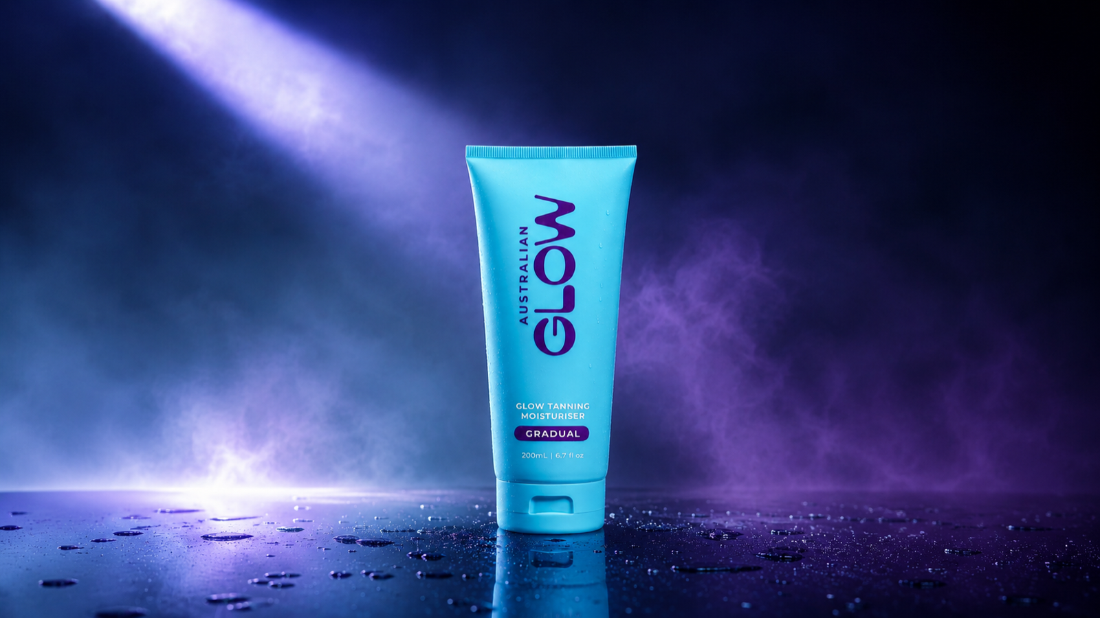 Gradual Tanning Moisturiser editorial shot